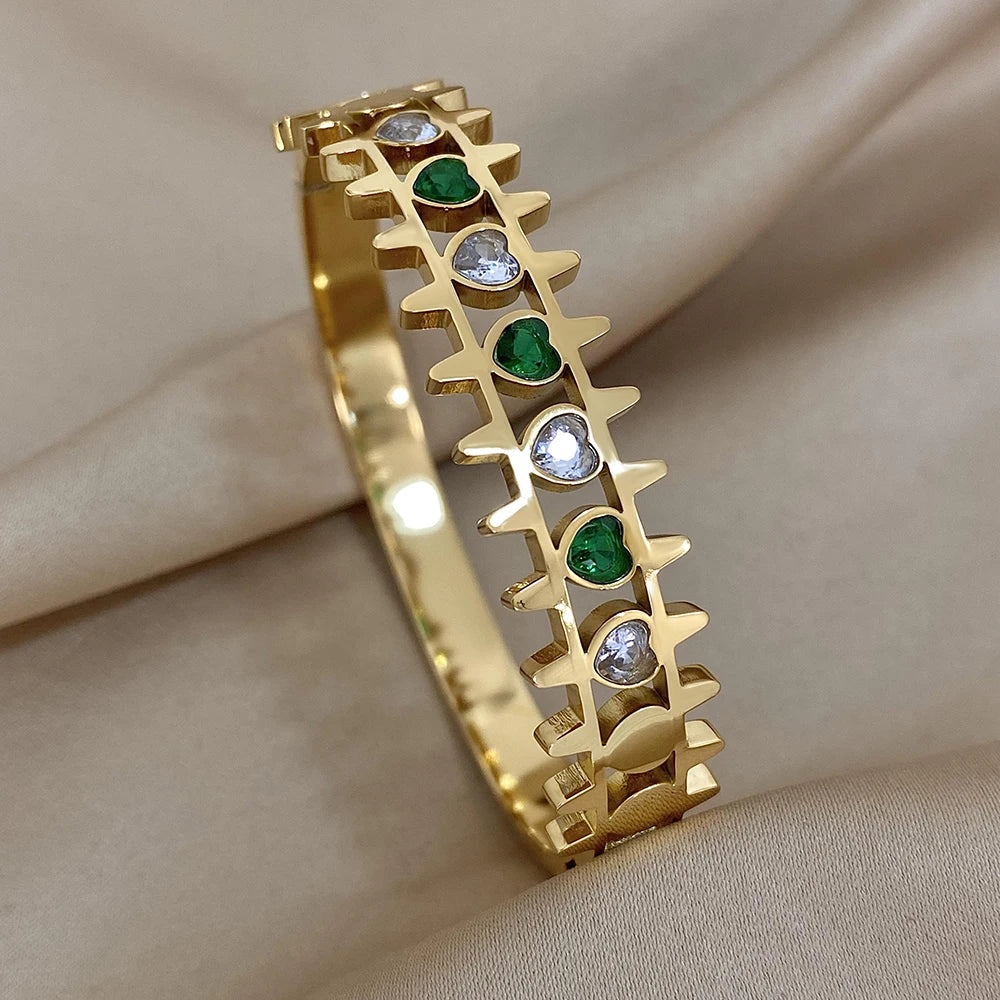 Bracelet cuff