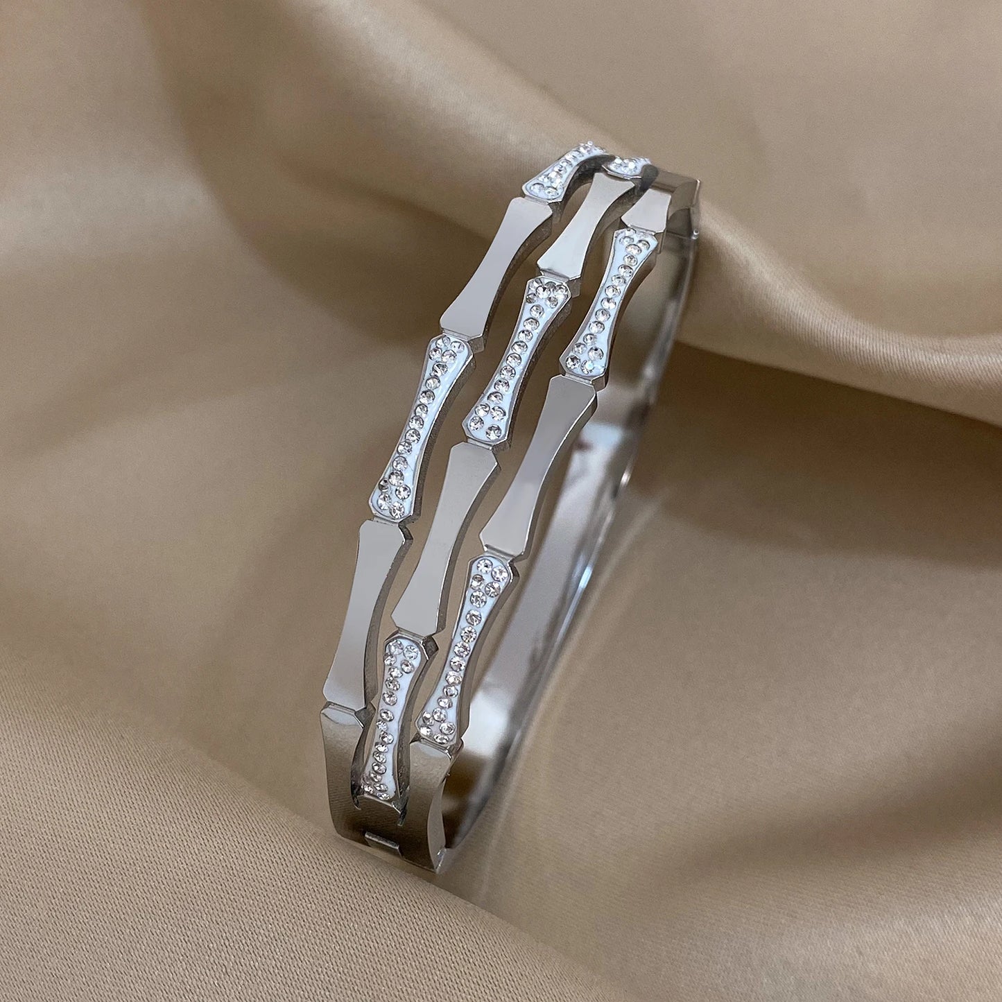 Bracelet cuff