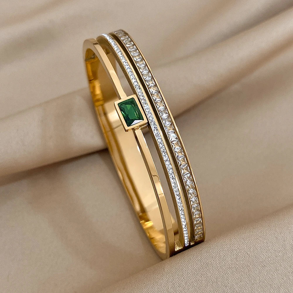 Bracelet cuff