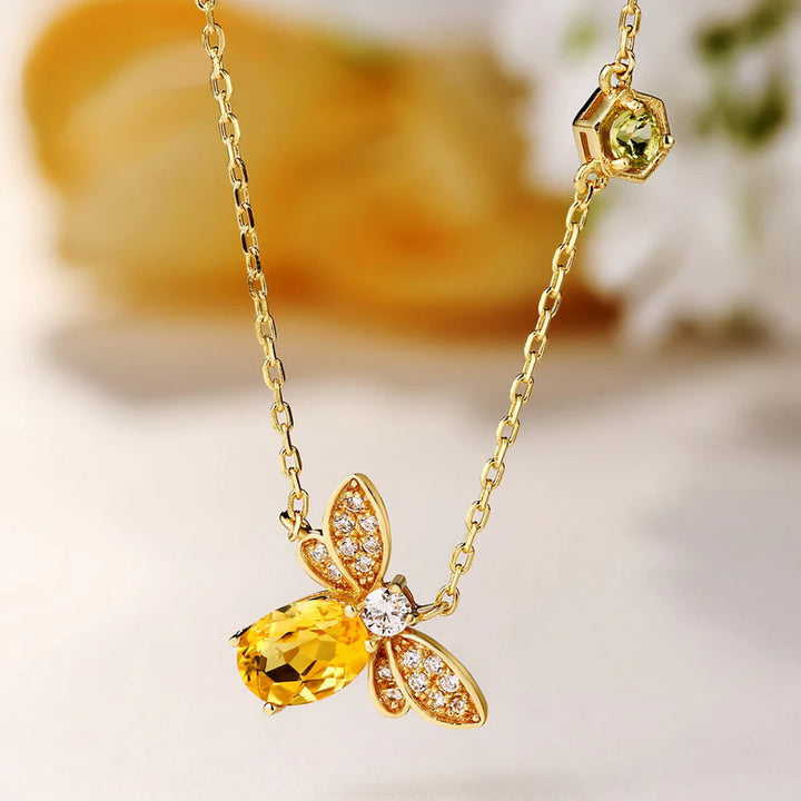 Bee necklace gold