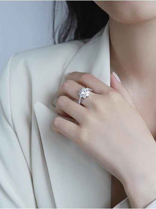 Flower diamond ring