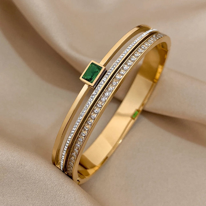 Bracelet cuff