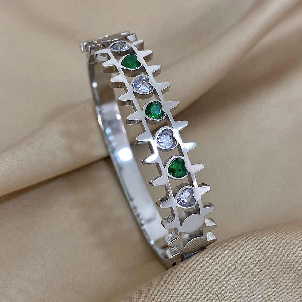 Bracelet cuff