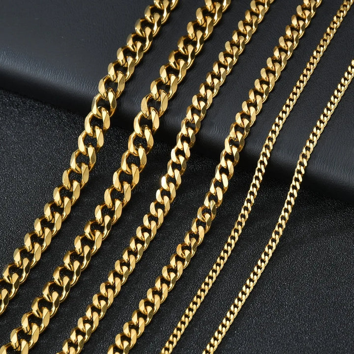 Huge necklace