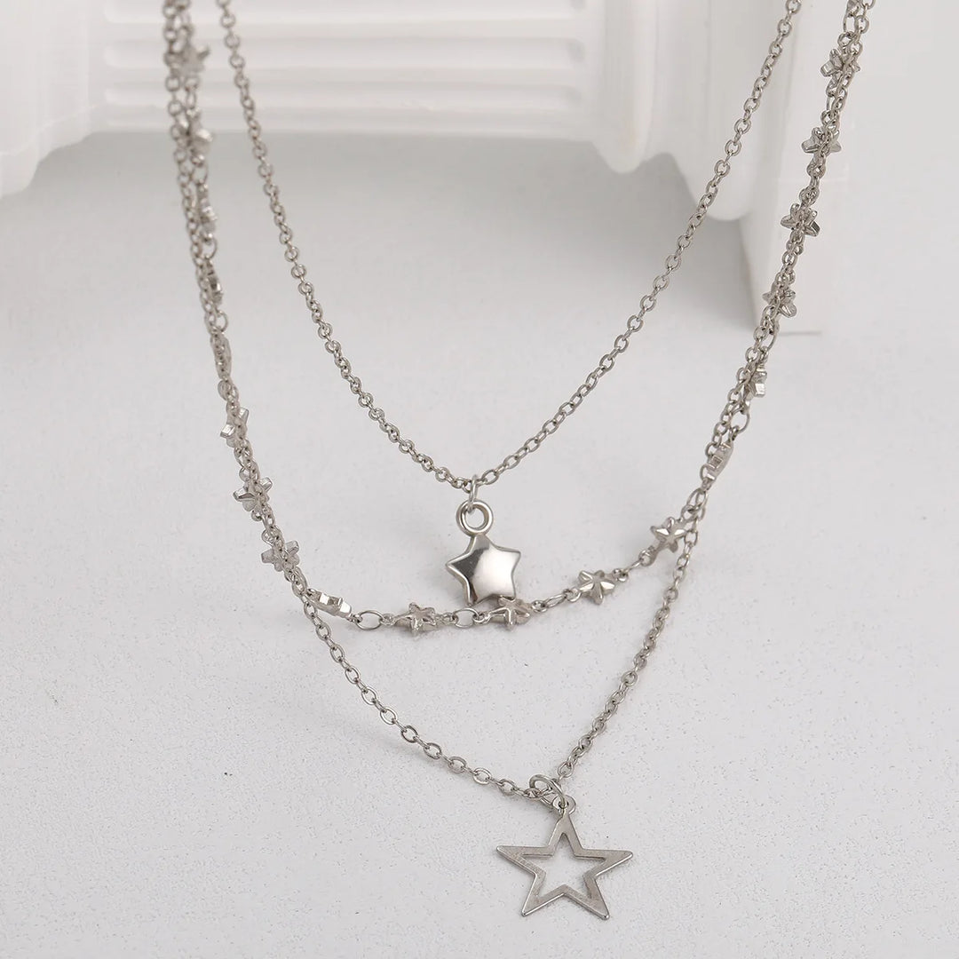 Gold star necklace