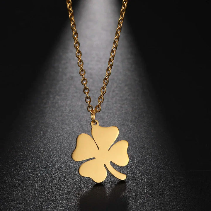 Clover leaf necklace