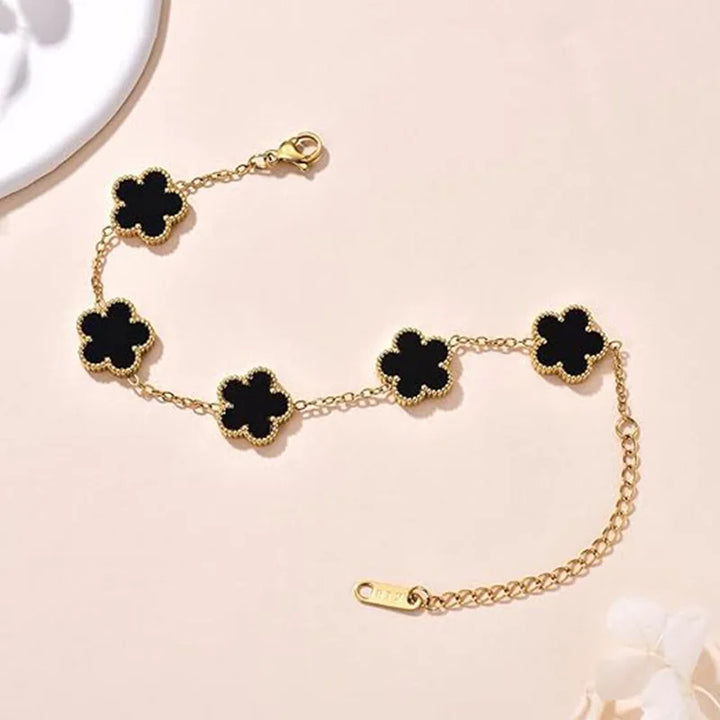 Four leaf clover bracelet