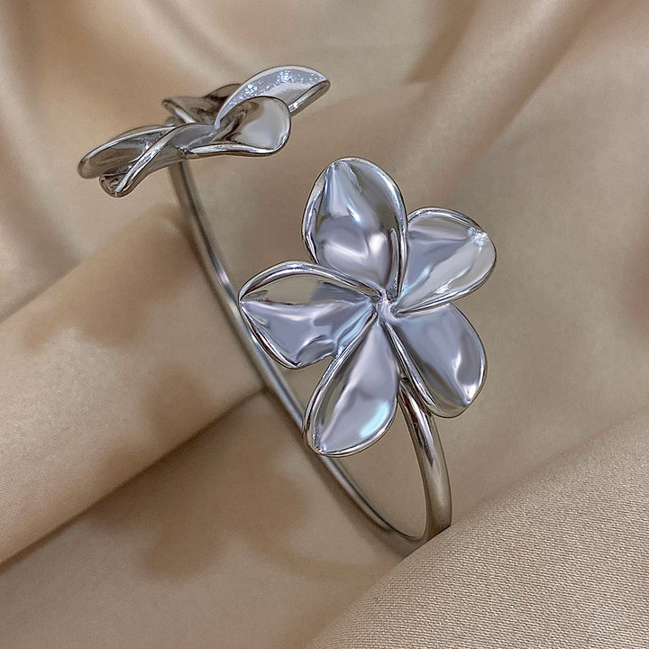 Flower bracelet