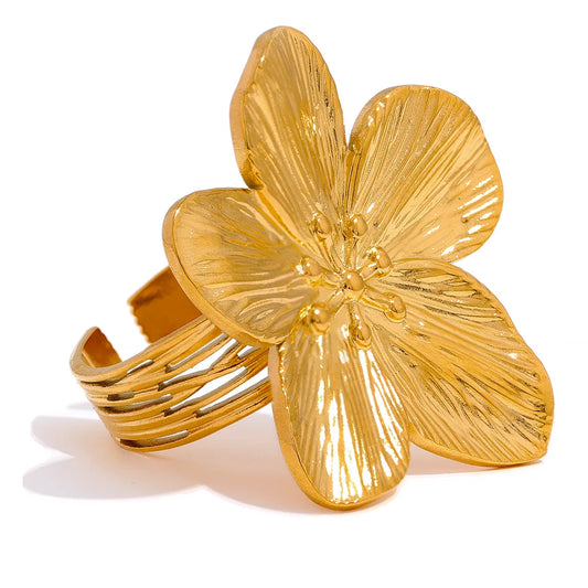 Flower with ring