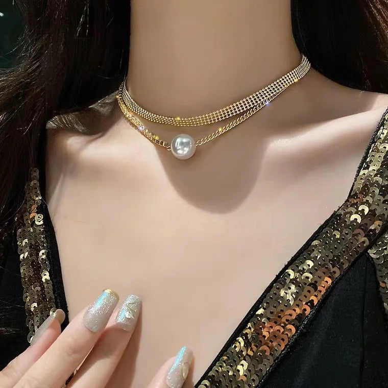 Butterfly pearl necklace