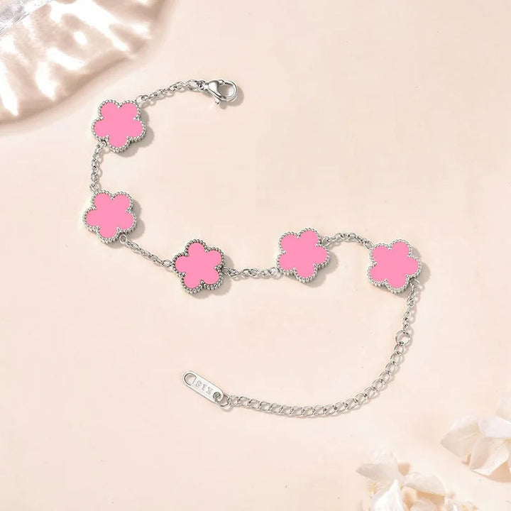 Four leaf clover bracelet