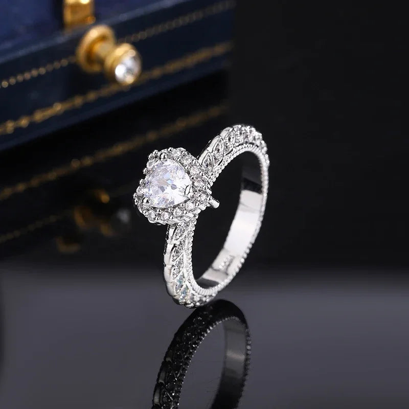 Heart shaped diamond wedding ring