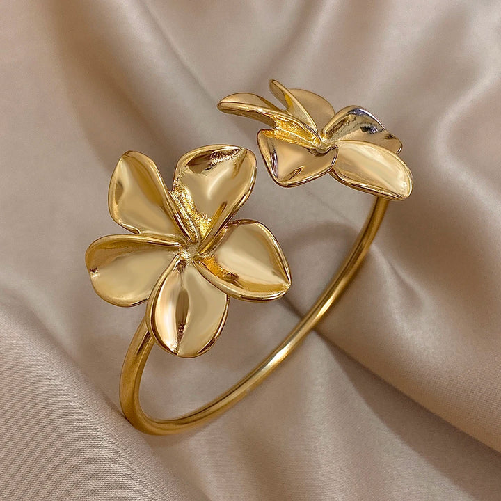 Flower bracelet