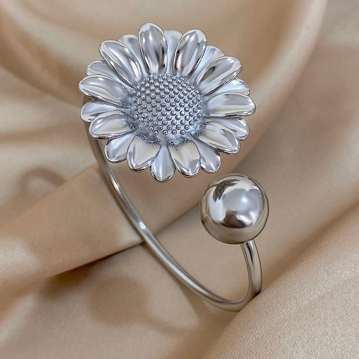 Flower bracelet