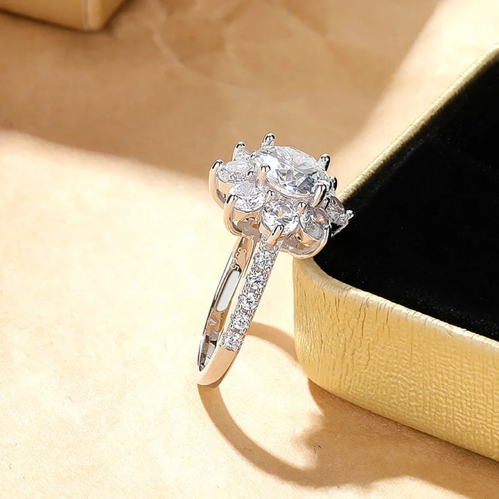 Flower diamond ring