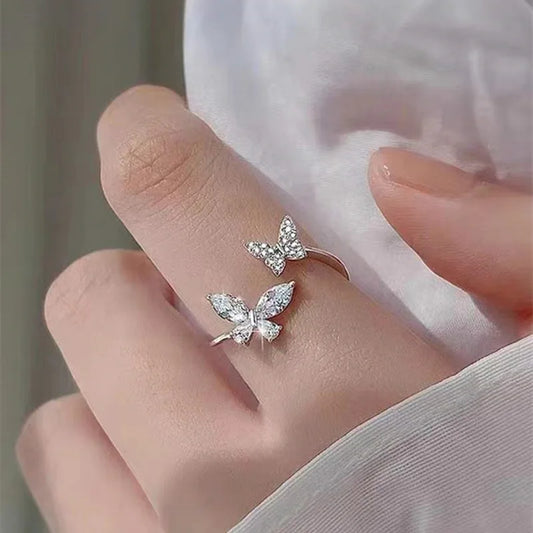 Double butterfly ring