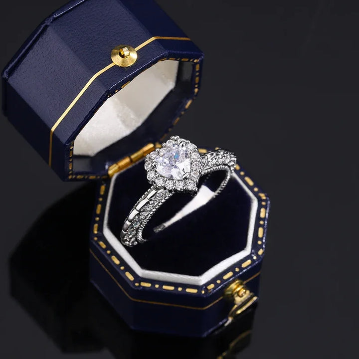 Heart shaped diamond wedding ring