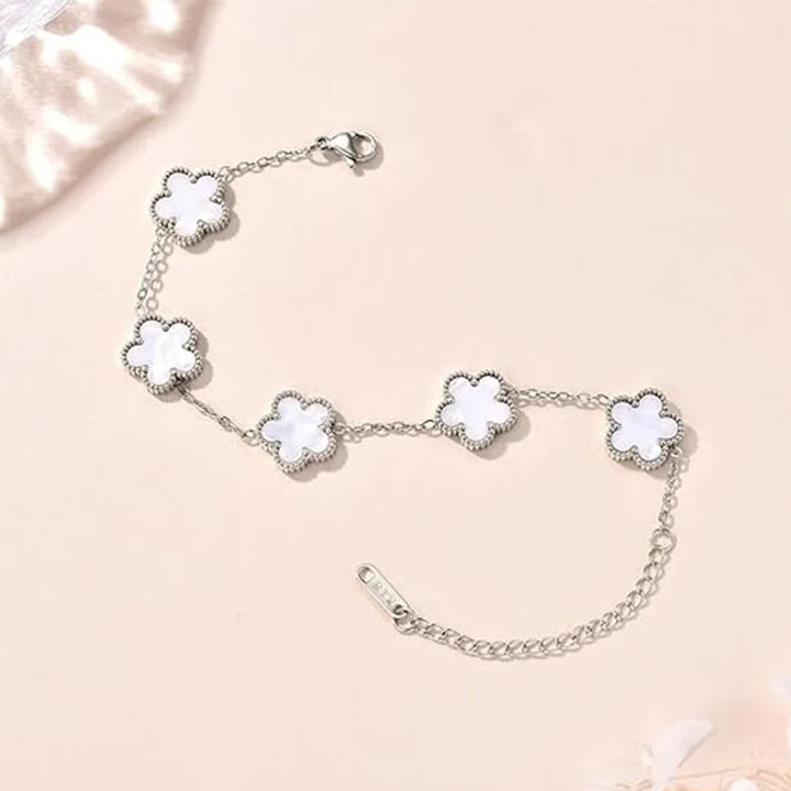Four leaf clover bracelet