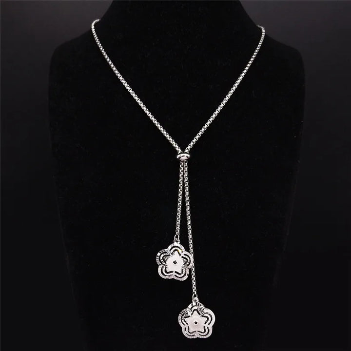 Bee necklace