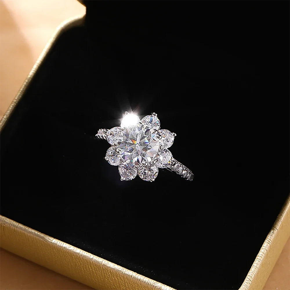 Flower diamond ring