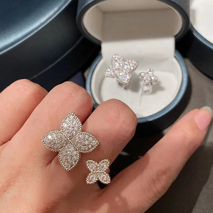 Flower engagement ring