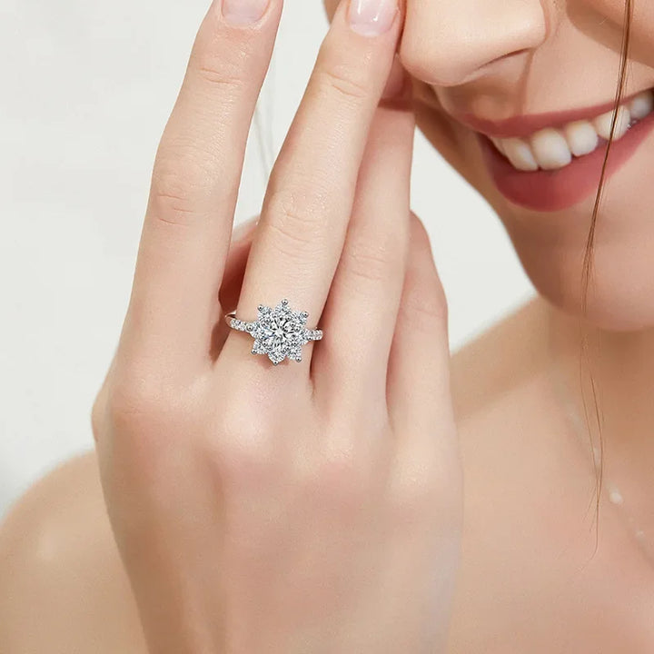 Flower diamond ring