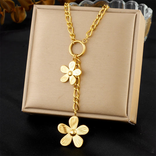 Leaf necklace