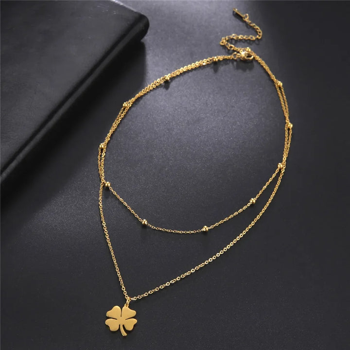 Clover leaf necklace