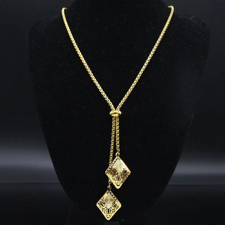 Bee necklace
