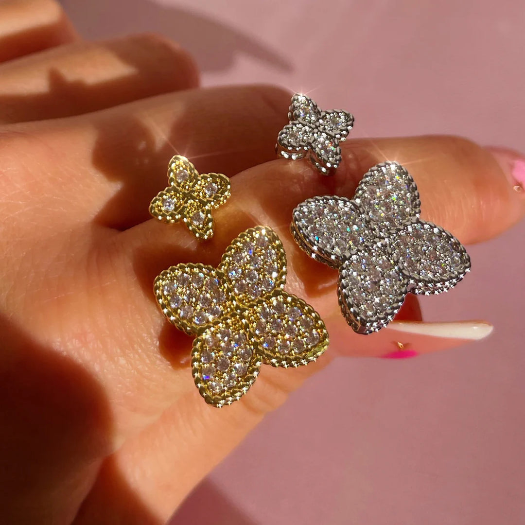 Flower engagement ring