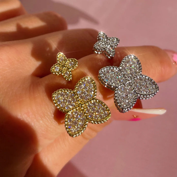 Flower engagement ring