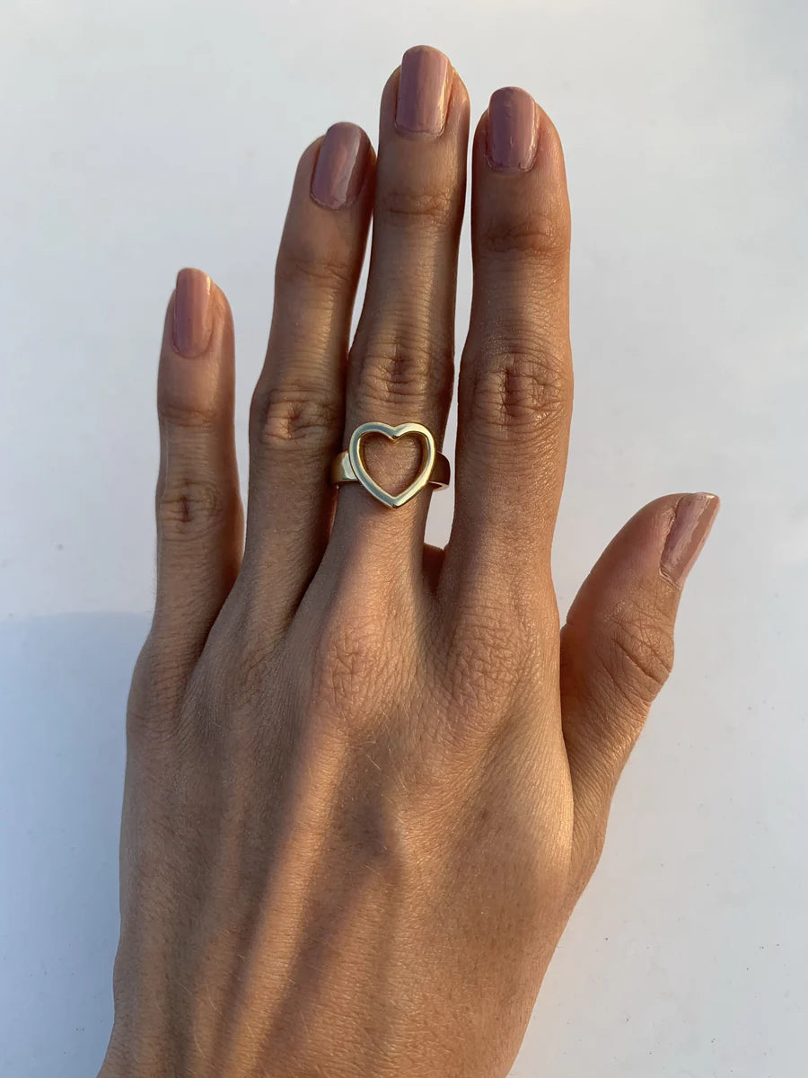 Gold ring heart
