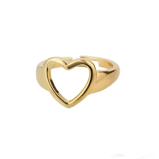 Gold ring heart